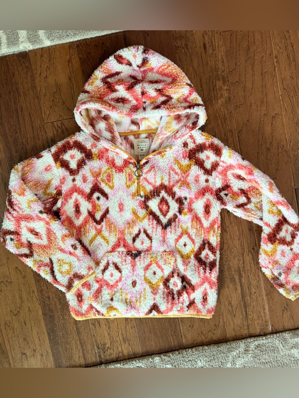 Cozy Billabong fuzzy quarter zip Hooded pullover sweatshirt, size large